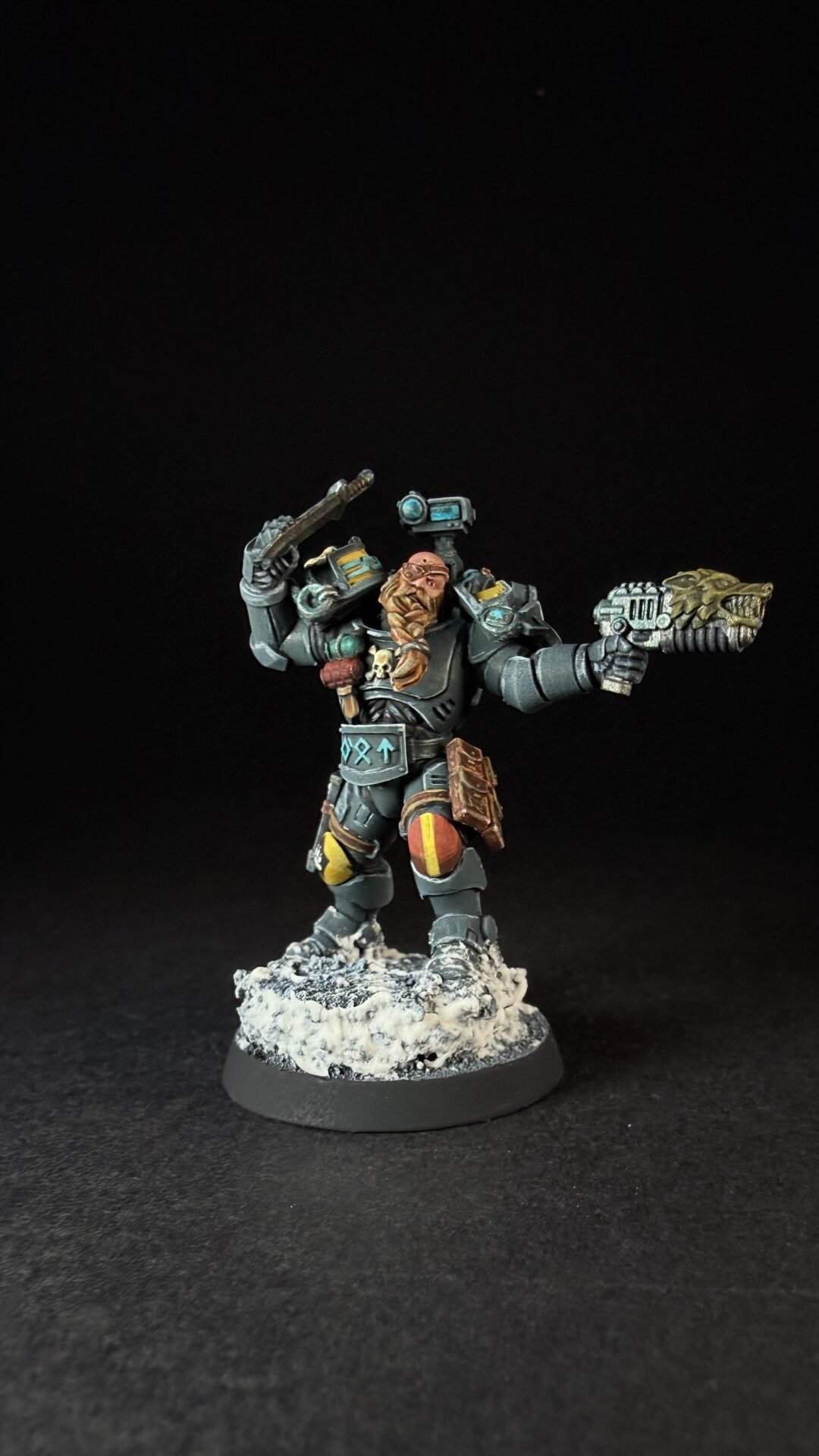Painted Wolf Scout Hunter with Plasma Pistol and Combat Blade on snowy base.