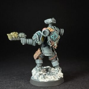 Painted Wolf Scout Hunter_2028 Painted Wolf Scout Hunter with Plasma Pistol and Combat Blade on snowy base.