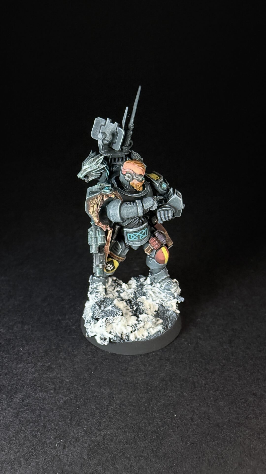 Painted Wolf Scout Frosteye with Instigator Bolt Carbine on a snowy base.