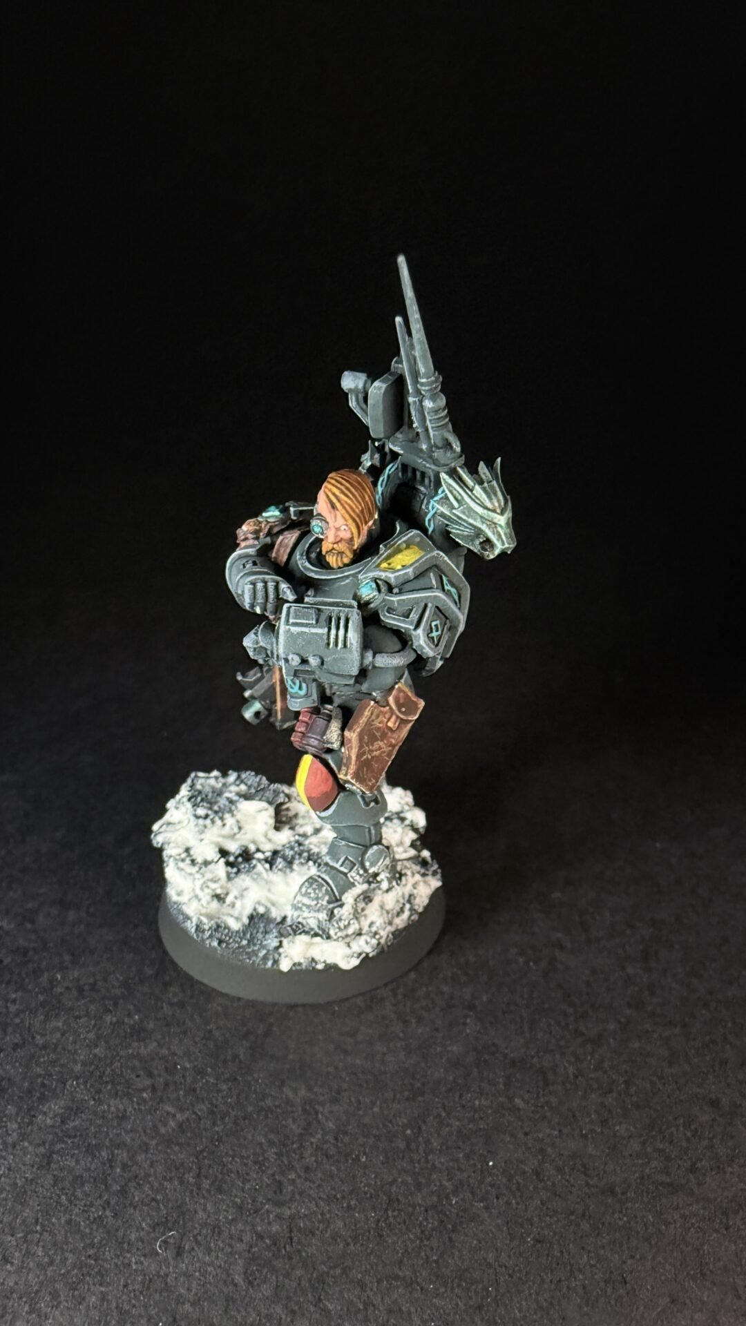 Painted Wolf Scout Frosteye with Instigator Bolt Carbine on a snowy base.