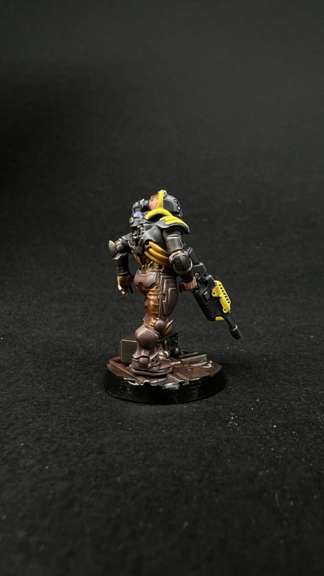 Necromunda House Van Saar Ganger